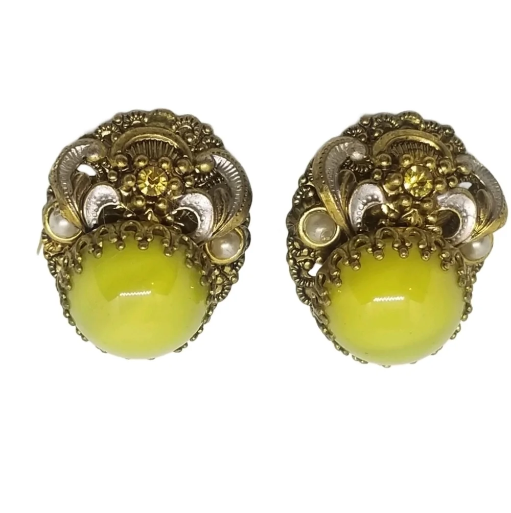 GORGEOUS 1950s WESTERN GERMANY GOLDTONE & LEMON POPHYRY GLASS CLIP ON EARRINGS